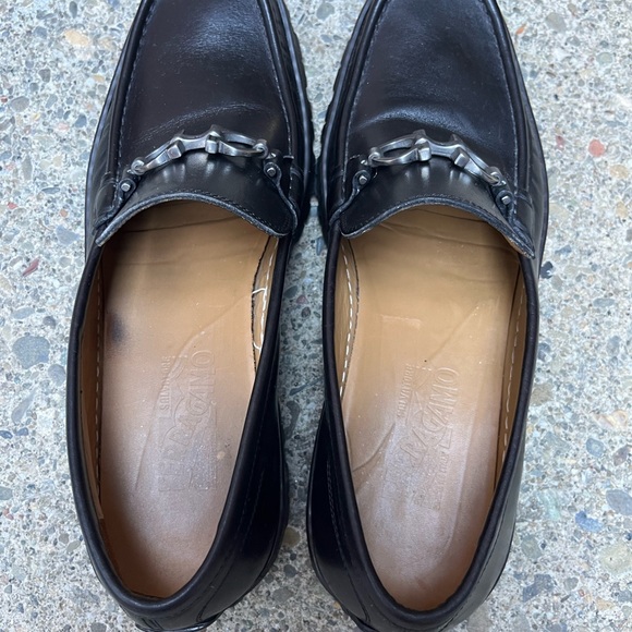 Salvatore Ferragamo Black Leather Slip-On Loafers 9.5D - Picture 6 of 11
